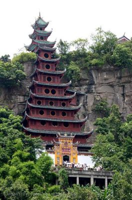 ¡Sumérgete en la Historia y la Naturaleza Excepcional del Templo de Shibao!