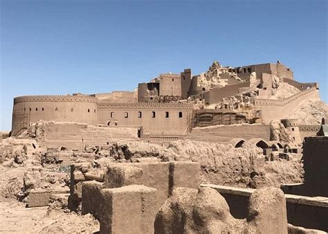  ¡El Jardín de Etemad: Una joya esmeralda escondida en Kerman!